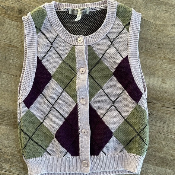 Urban Outfitters Santorini Buttoned Sweater Vest - Picture 2 of 6
